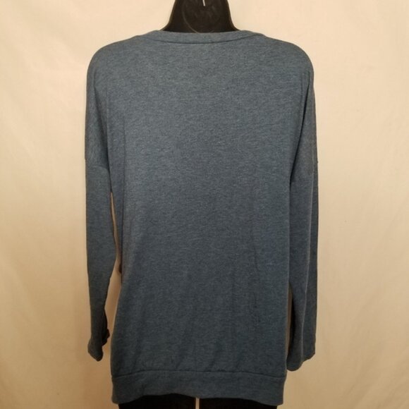 Long sleeve tunic top with button detail - Picture 4 of 6